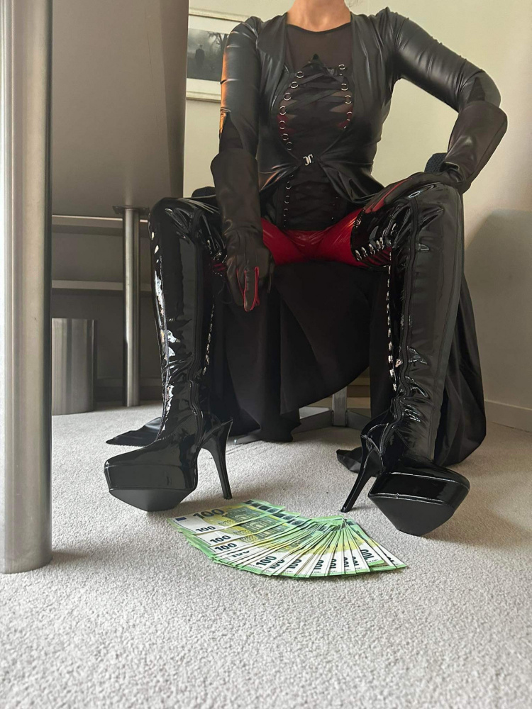 Foto von MADEMOISELLE LA CASH